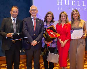 Nuestro servicio Transfiya, fue premiado en la tercera edición de los Premios Dejando Huella